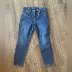 Good American Size 8/29 Skinny Jeans